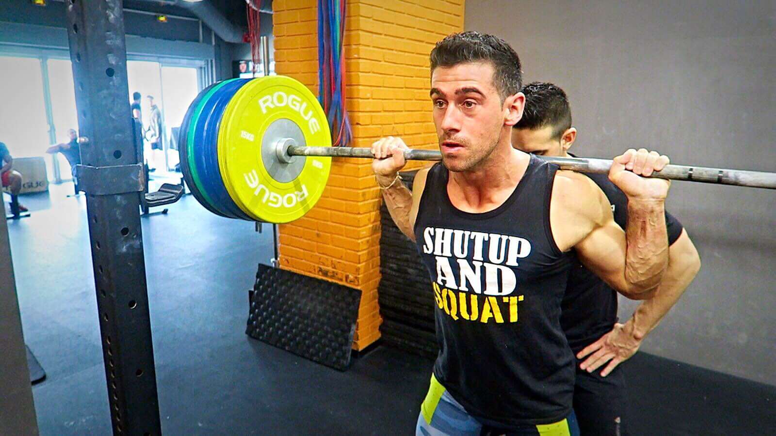 mettre une ceinture de force en musculation squat dos soulevé de terre